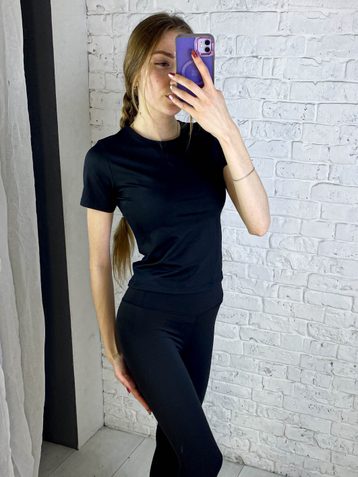 0019-12 черная женския спортивная футболка (JELEEY,  бифлекс, микродайвинг, 2ед, размери норма: M/L. L/XL) - фото 2